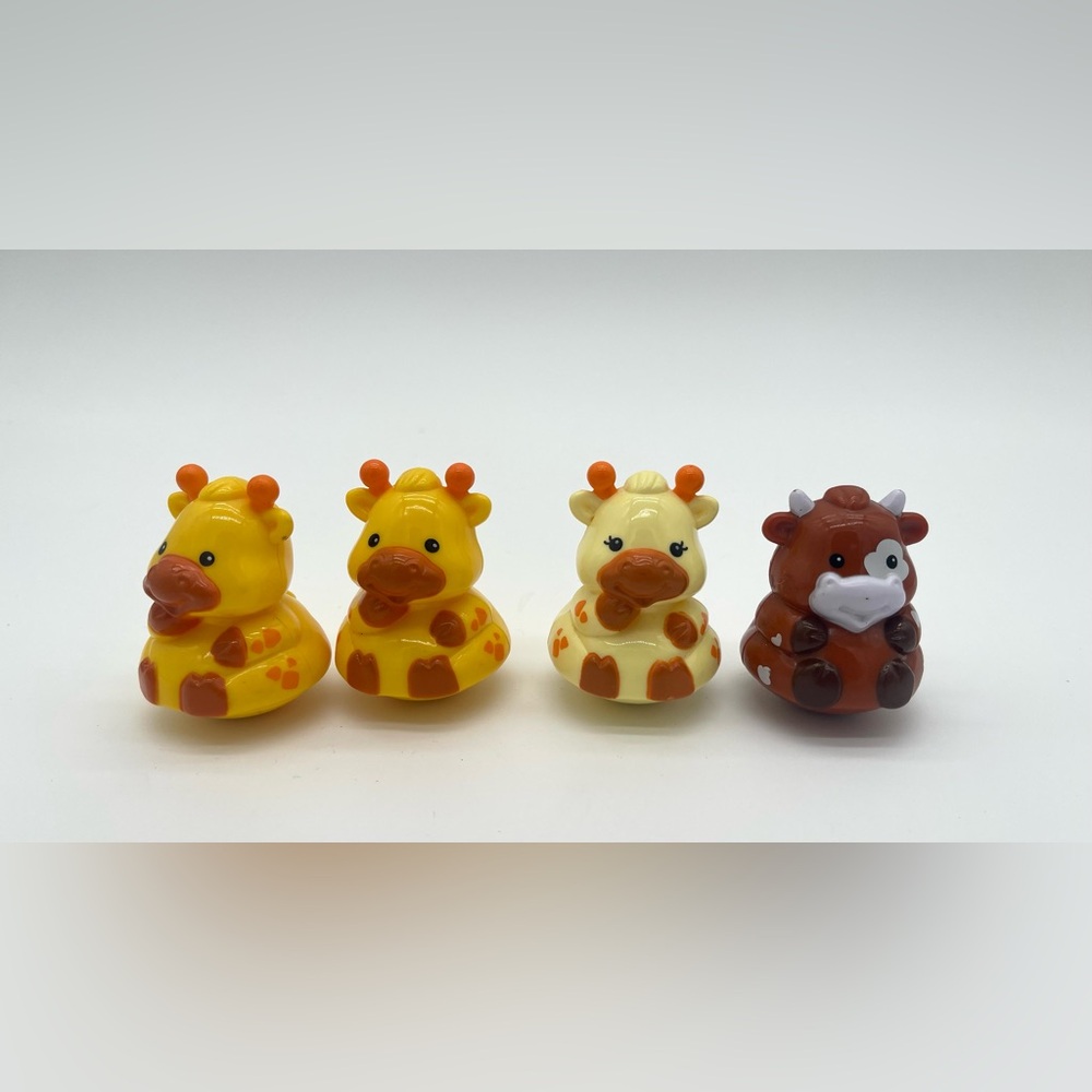 VTech Animal Adventures Ark Replacement Figure Lot  1 Cow/Bull & 3 Giraffe